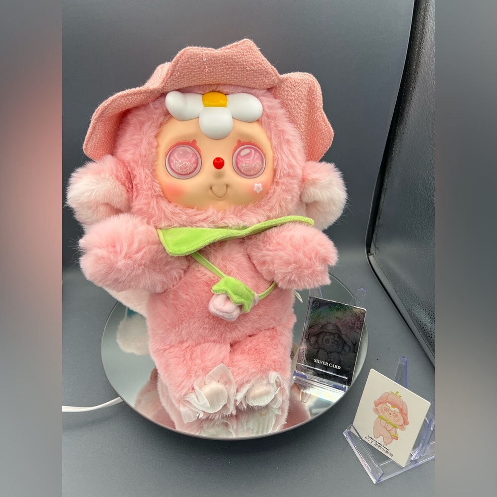 NIB Moodeverse 600% AUV Hat Hat plush figure from the SD3 series